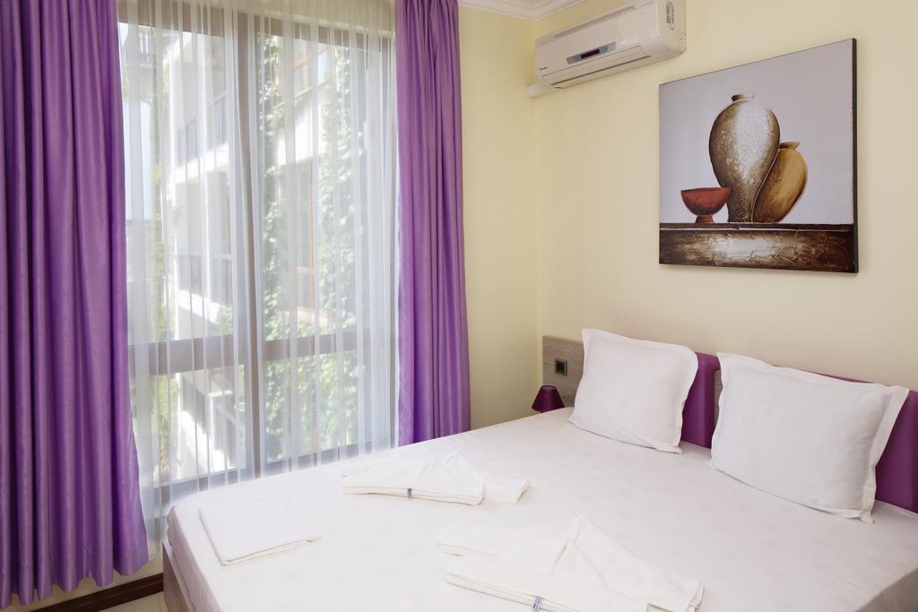 Mars Apartments In Tryavna Beach Complex Sveti Vlas Exteriér fotografie